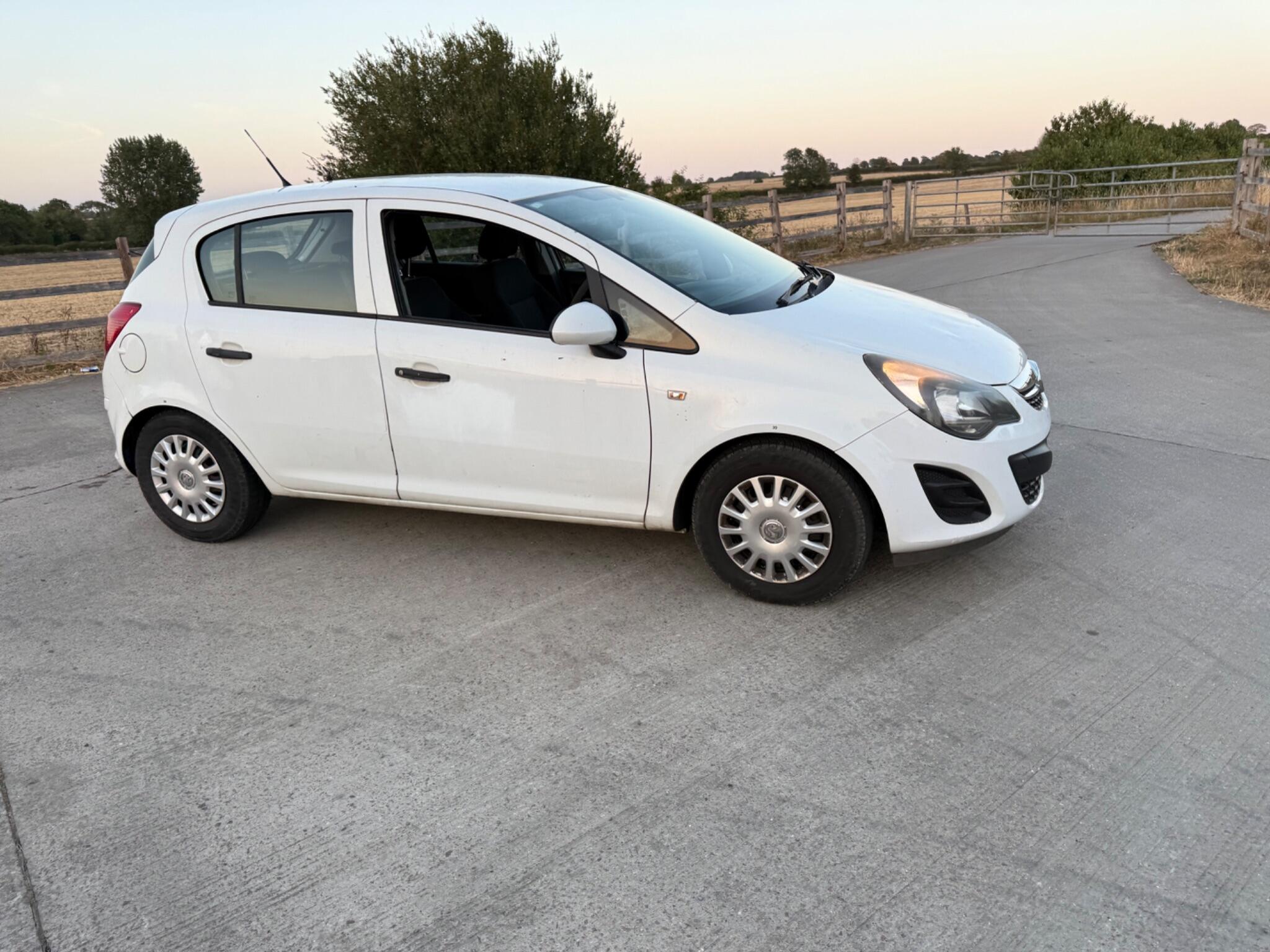 Vauxhall Corsa 1.3 CDTi ecoFLEX S Euro 5 (s/s) 5dr (A/C) — photo 62 of 74